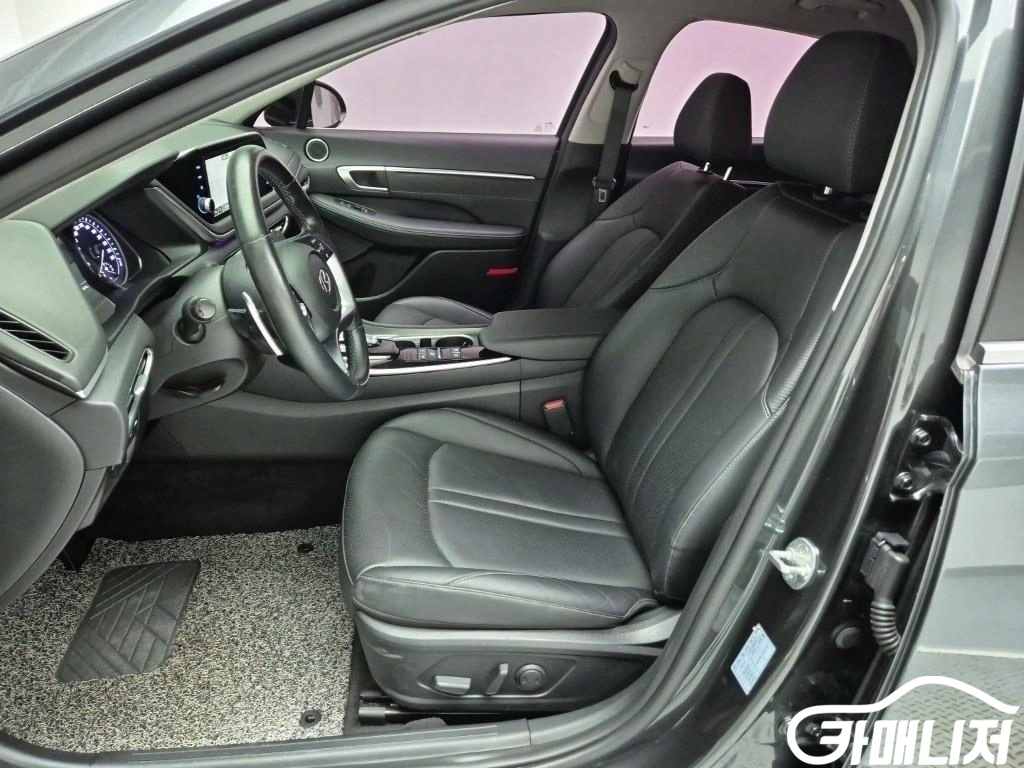 Hyundai Sonata 2.0 Premium Peulreoseu thumbnail 6