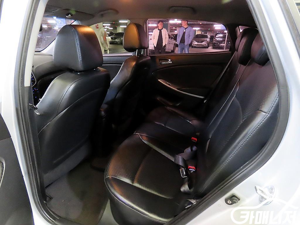 Hyundai Accent AccentFacelift 1.6VGT Premier thumbnail 7