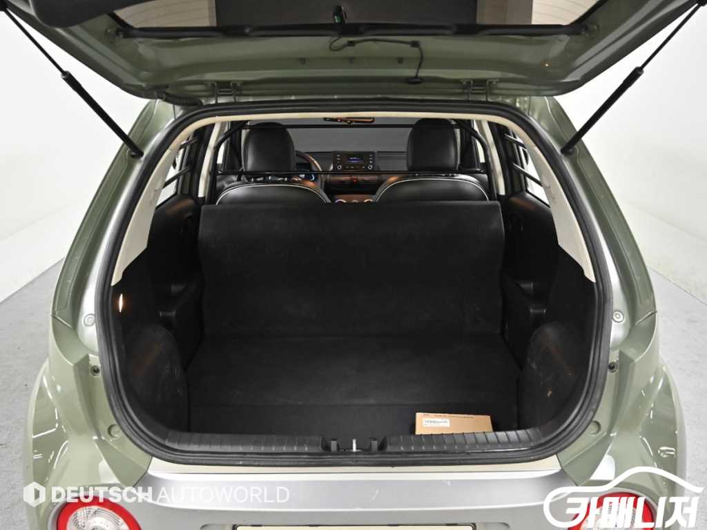 Hyundai Casper 1.0 Gasoline Van thumbnail 20