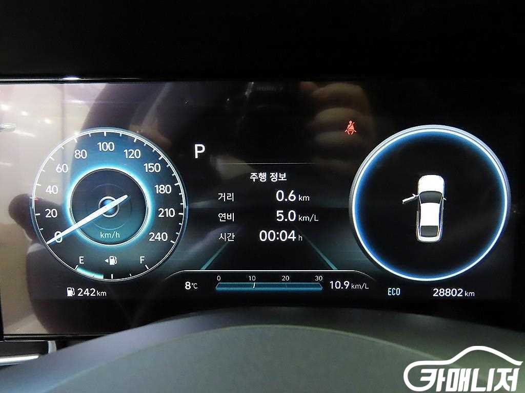 Hyundai Avante 1.6 Inspiration thumbnail 9