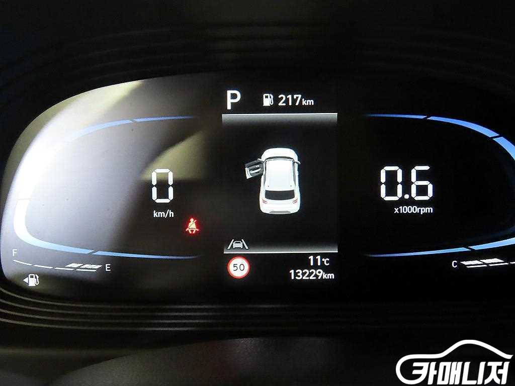 Hyundai Venue BeNew 1.6 Peulreokseu thumbnail 9