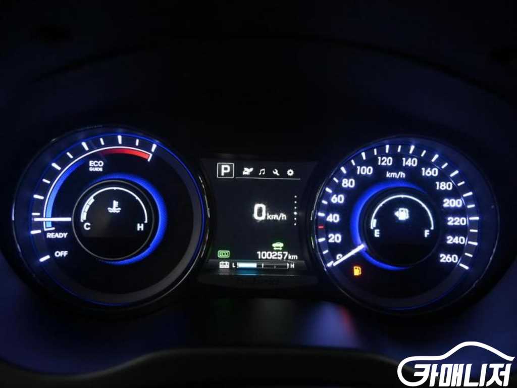 Hyundai Grandeur Grandeur HG Hybrid PREMIUM thumbnail 7