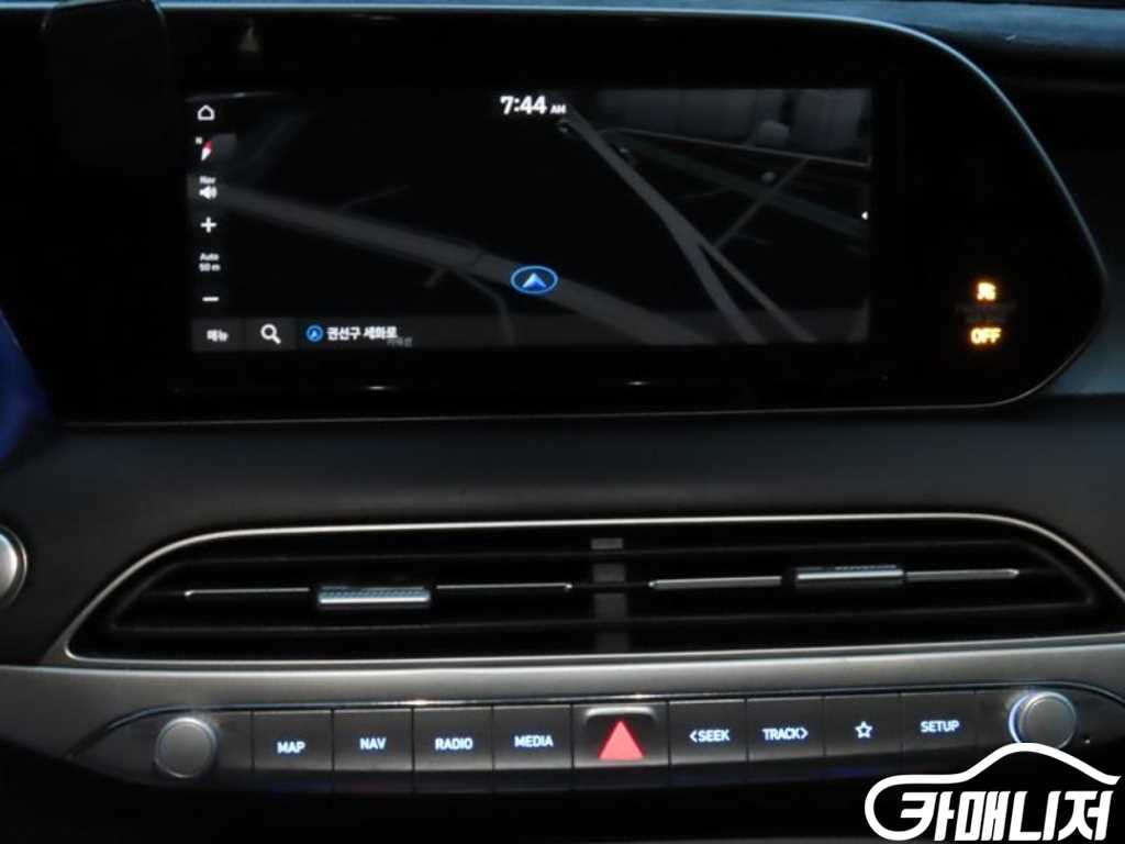 Hyundai Palisade Diesel 2.2 2WD thumbnail 12