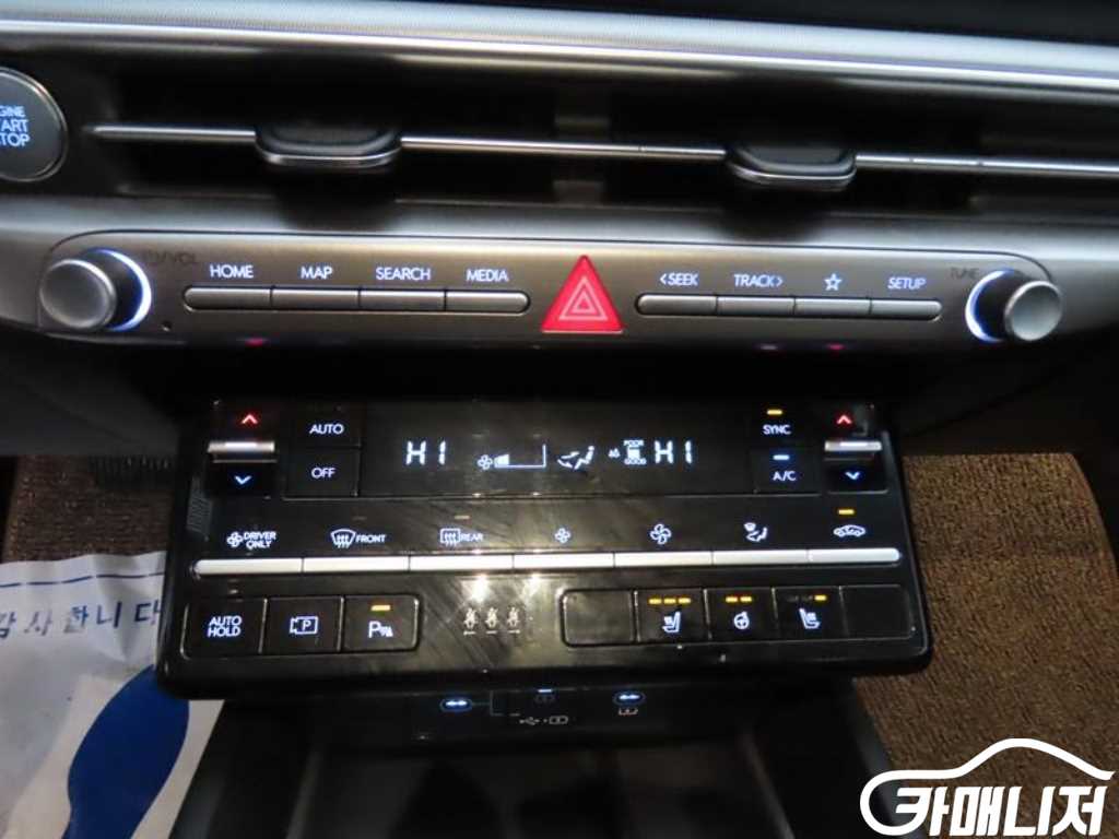 Hyundai Grandeur Grandeur Hybrid Premium thumbnail 16