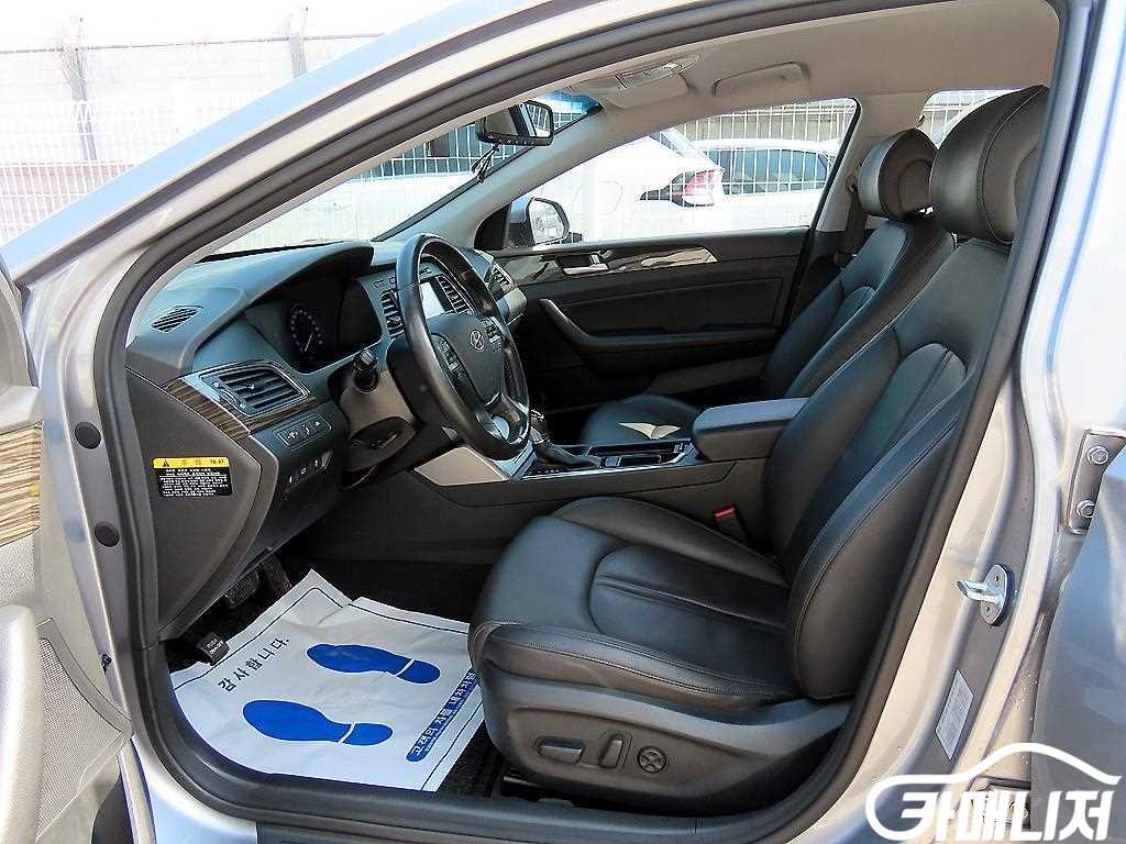 Hyundai Sonata 2.0 Smart thumbnail 5