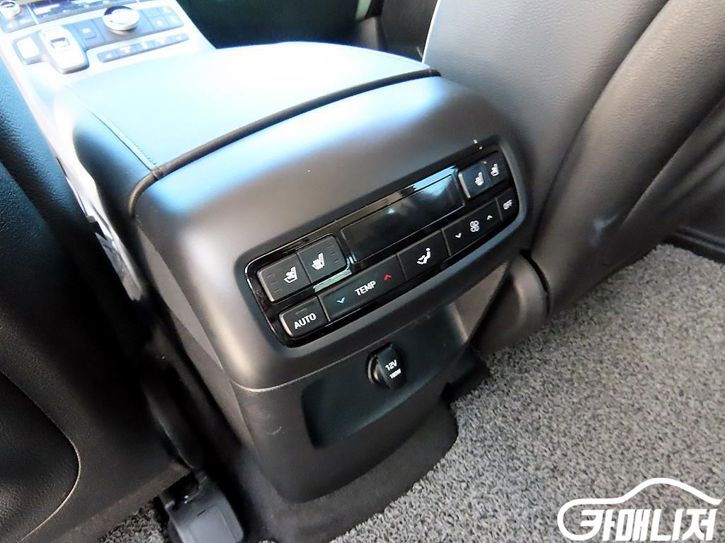 Hyundai Palisade Diesel 2.2 2WD thumbnail 16