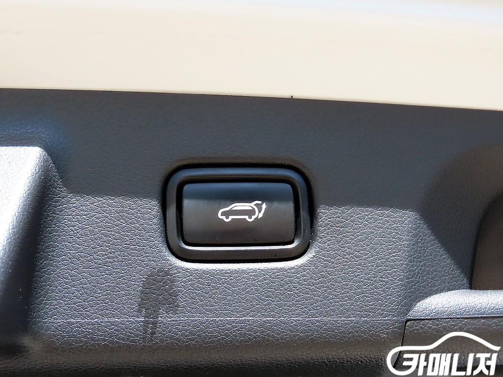 Hyundai Palisade Diesel 2.2 2WD thumbnail 17