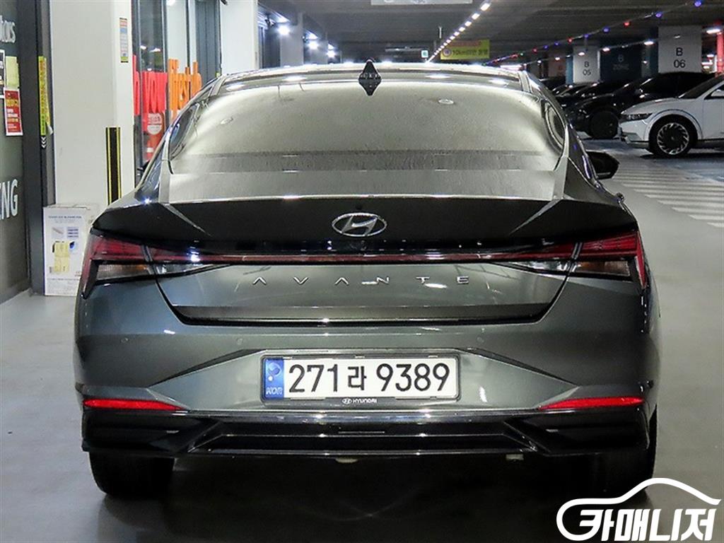 Hyundai Avante 1.6 Inspiration thumbnail 5