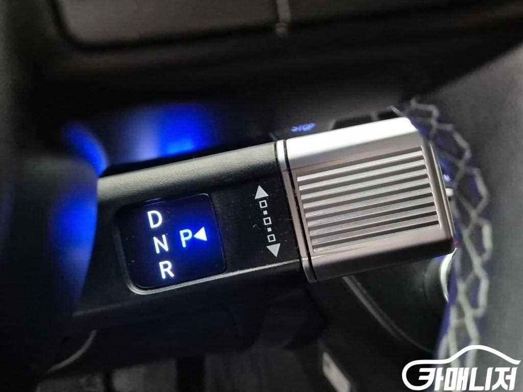 Hyundai Sonata Sonata The Edge Hybrid Premium thumbnail 8