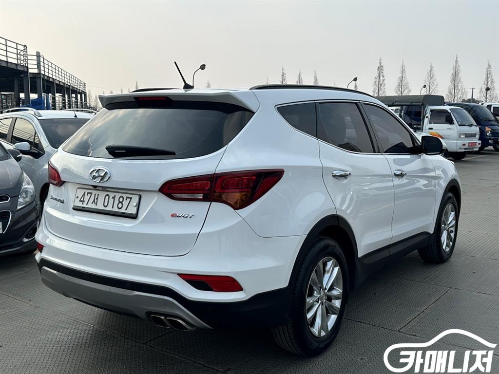 Hyundai Santa Fe Santa Fe The Prime Diesel 2.0 2WD thumbnail 4