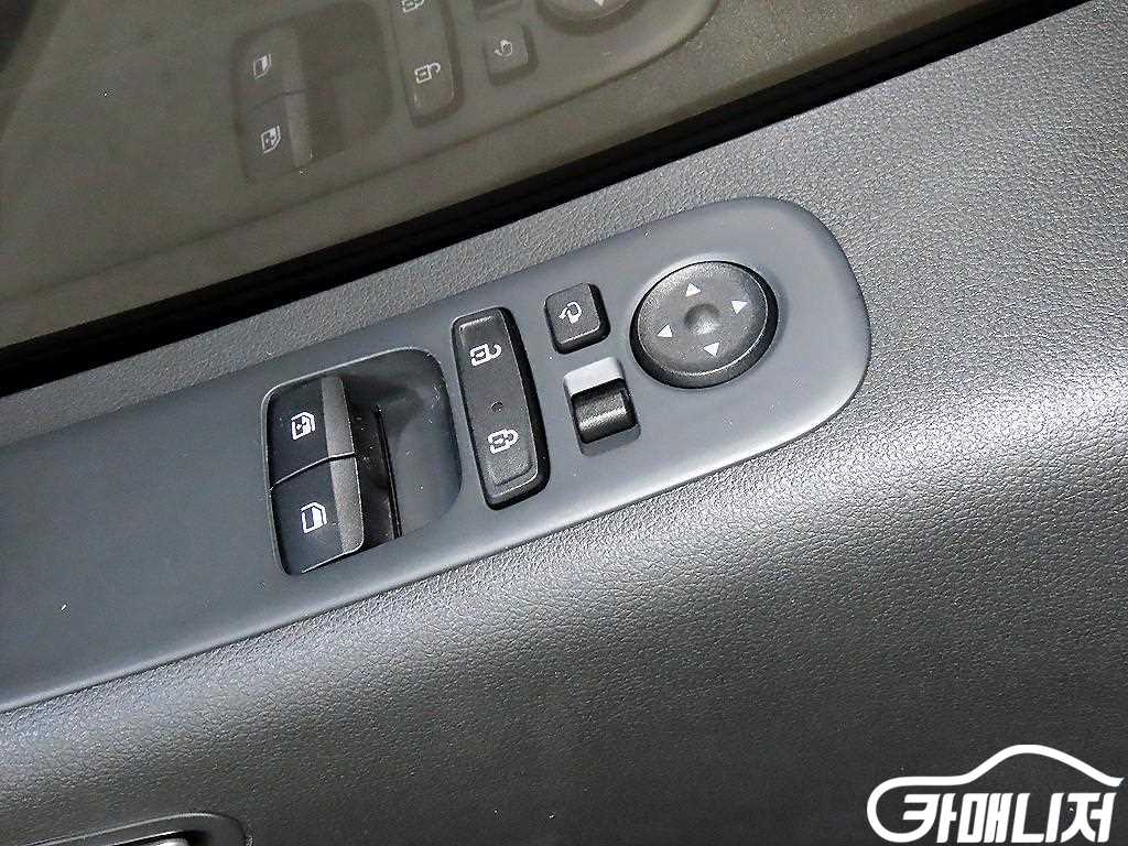 Hyundai Staria 2WD Diesel Cargo Modern thumbnail 14