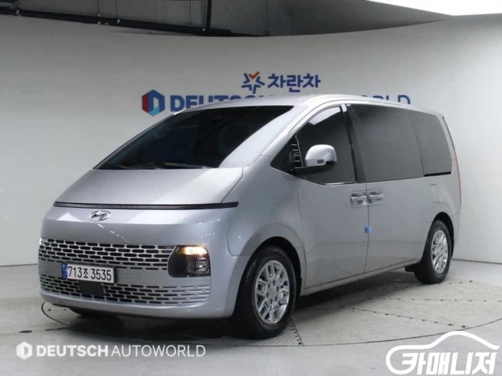 Hyundai Staria 4WD Diesel Tourer Modern thumbnail 2