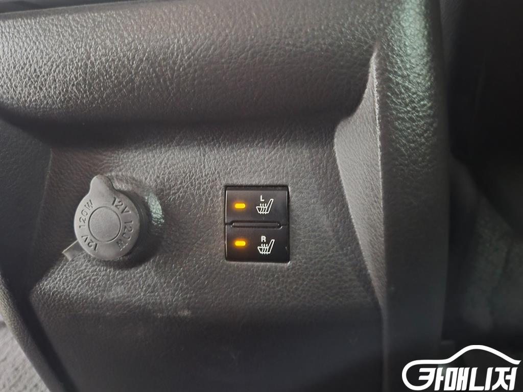 Hyundai Santa Fe Santa Fe Deo Style Diesel 2WD 2.0 MLX thumbnail 10