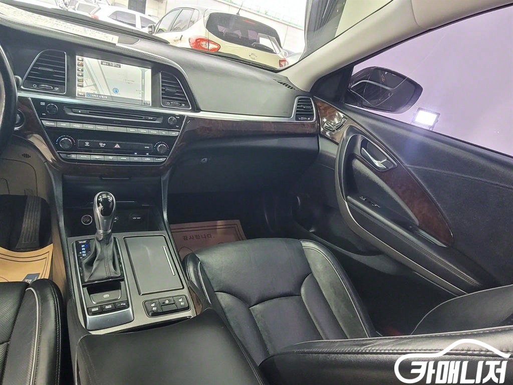 Hyundai Aslan G300 Modern thumbnail 7