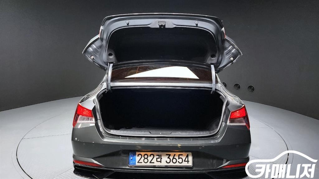 Hyundai Avante 1.6 Modern thumbnail 20