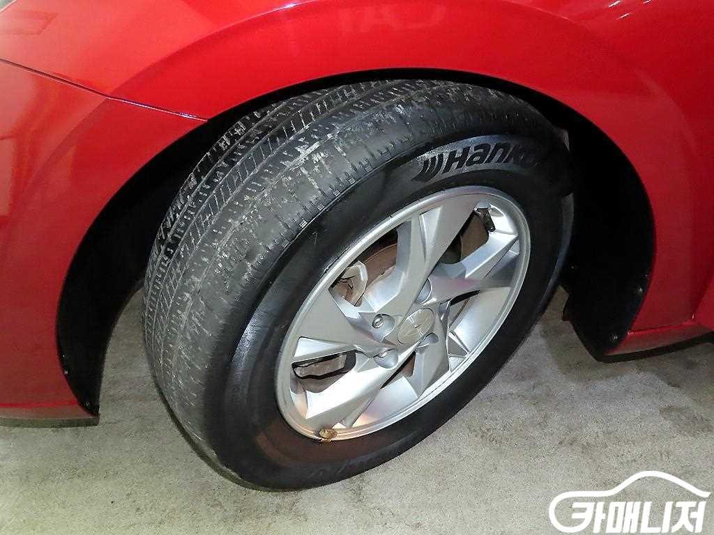 Hyundai Avante 1.6 Modern thumbnail 17