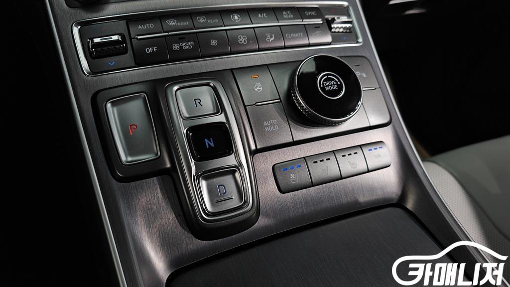 Hyundai Santa Fe The New Santa Fe Hybrid 1.6 2WD Calligraphy thumbnail 9