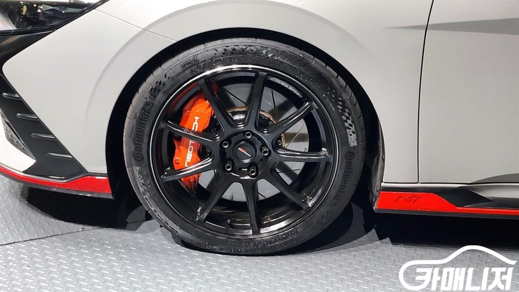 Hyundai Avante 2.0 N thumbnail 5