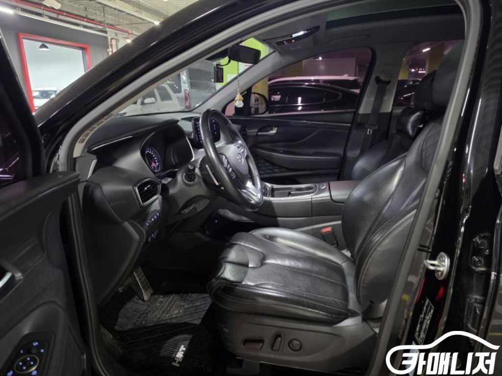 Hyundai Santa Fe The New Santa Fe Diesel 2.2 2WD Premium Choice thumbnail 12