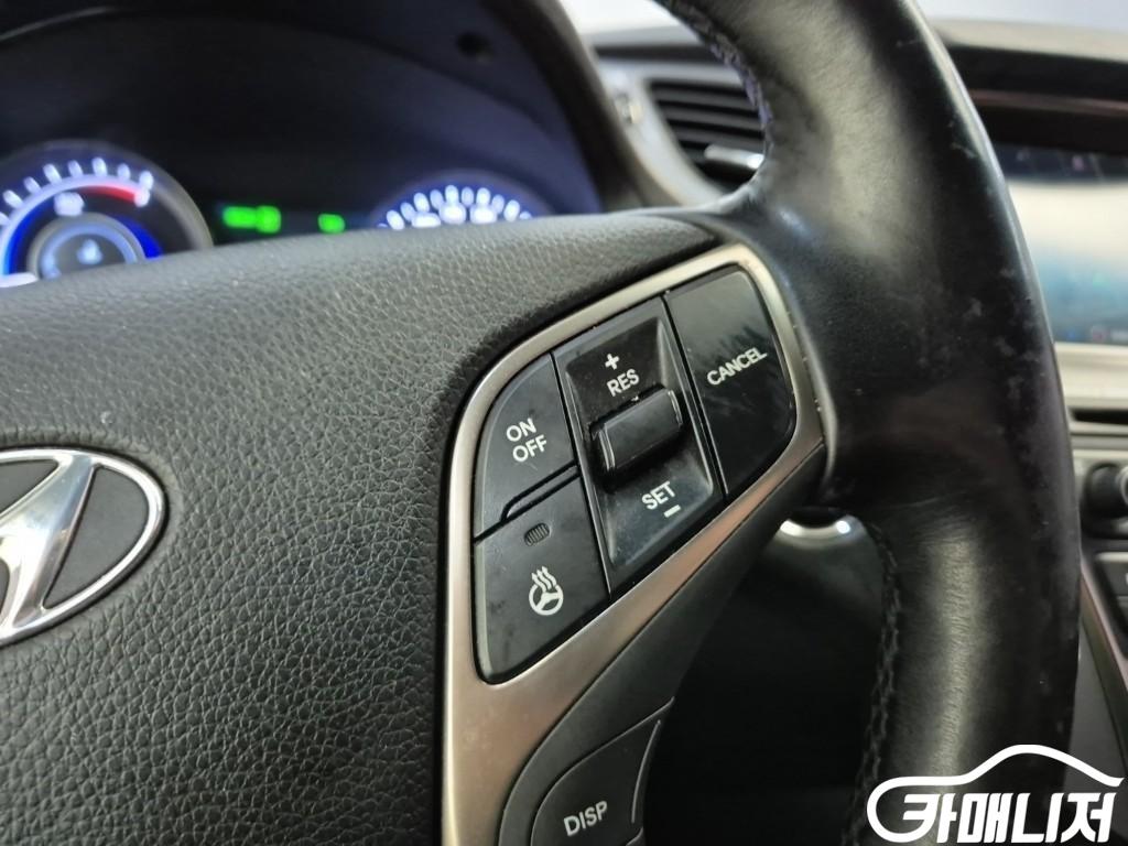 Hyundai Grandeur Grandeur HG Hybrid PREMIUM thumbnail 15