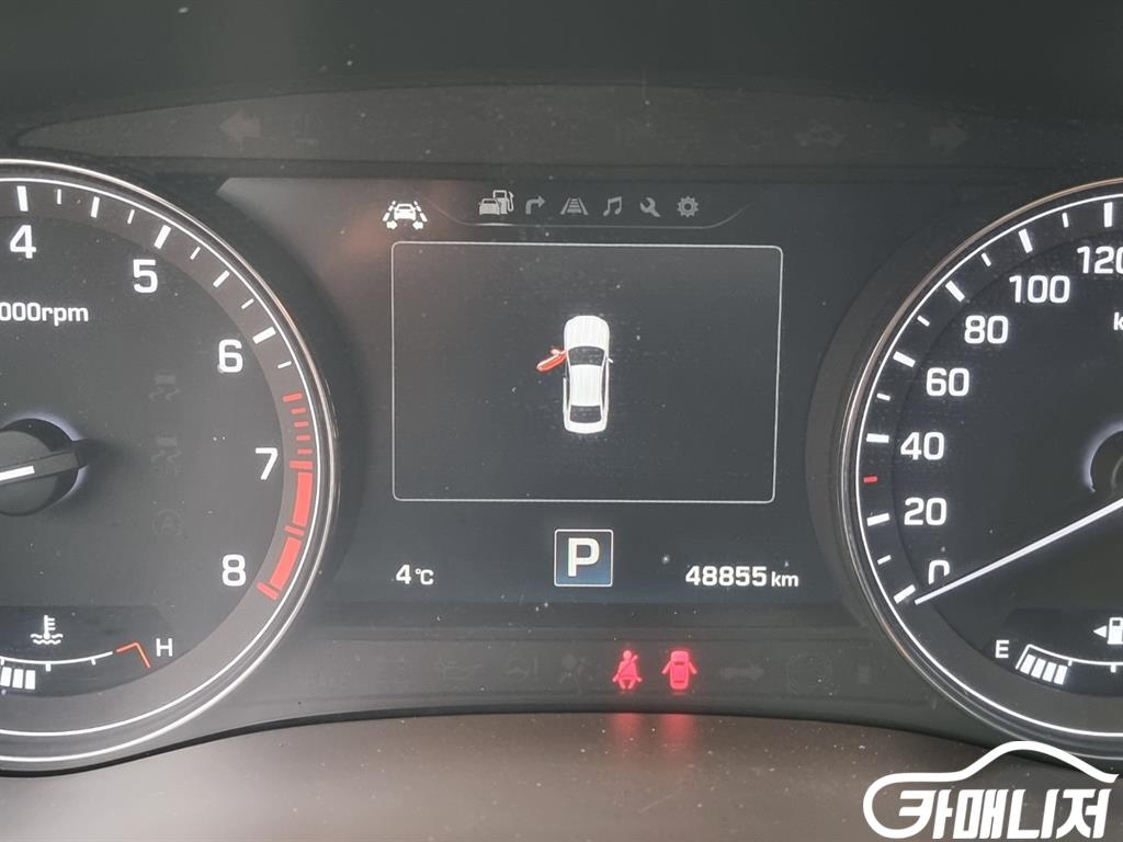 Hyundai Genesis GenesisDH G380 Painiseuteu Edition AWD thumbnail 5