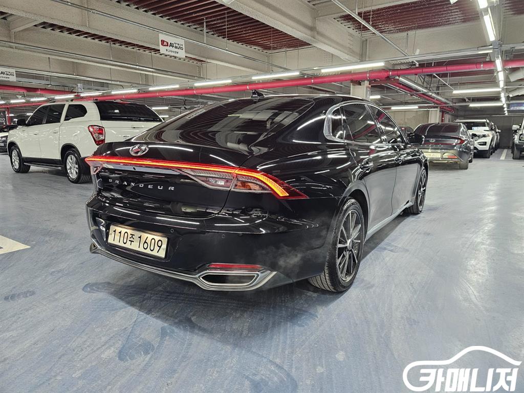 Hyundai Grandeur The New Grandeur IG 3.3 Premium Choice thumbnail 3