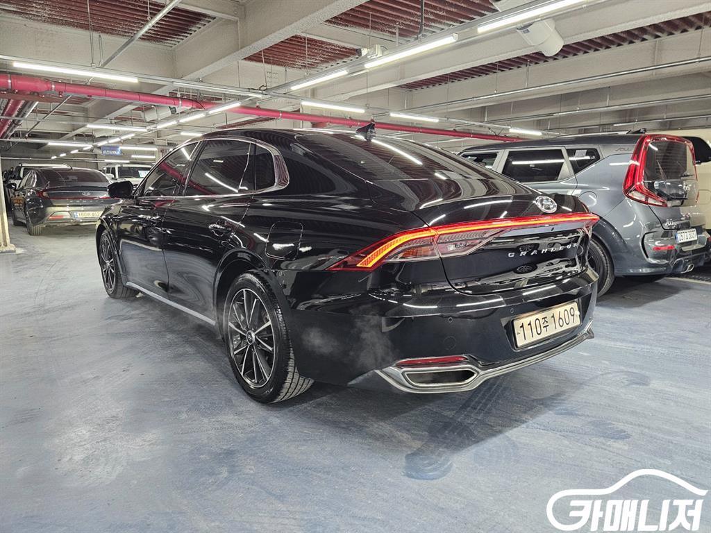 Hyundai Grandeur The New Grandeur IG 3.3 Premium Choice thumbnail 4