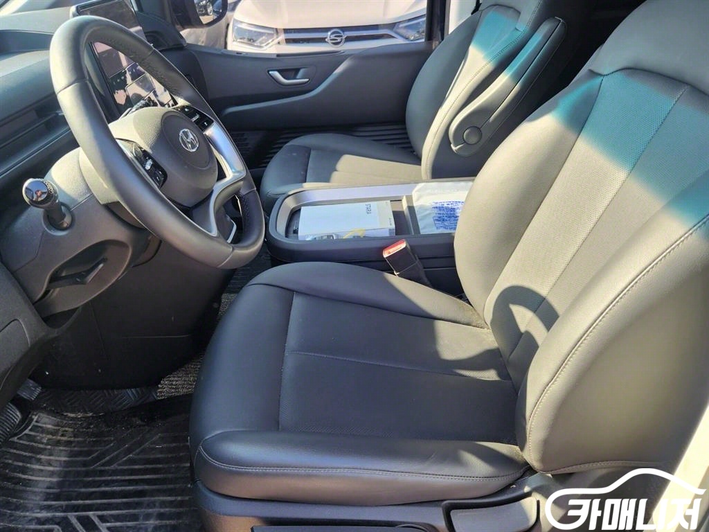 Hyundai Staria LPG Cargo Modern thumbnail 15
