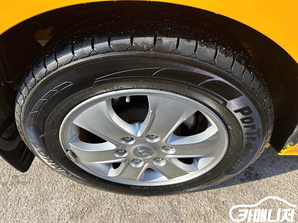 Hyundai Starex The New Grand Starex Child Safety Vehicle LPi thumbnail 18