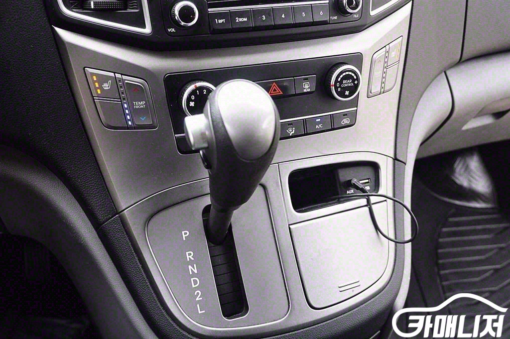 Hyundai Starex The New Grand Starex Child Safety Vehicle LPi thumbnail 16