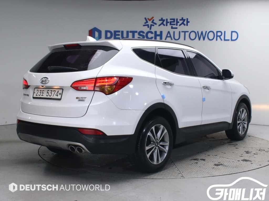 Hyundai Santa Fe Santa Fe DM Diesel 4WD 2.0 Premium thumbnail 2