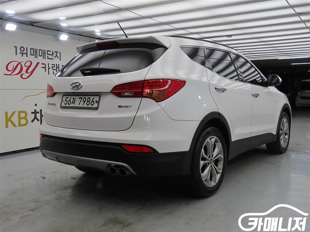 Hyundai Santa Fe Santa Fe DM Diesel 2WD 2.0 Exclusive thumbnail 4