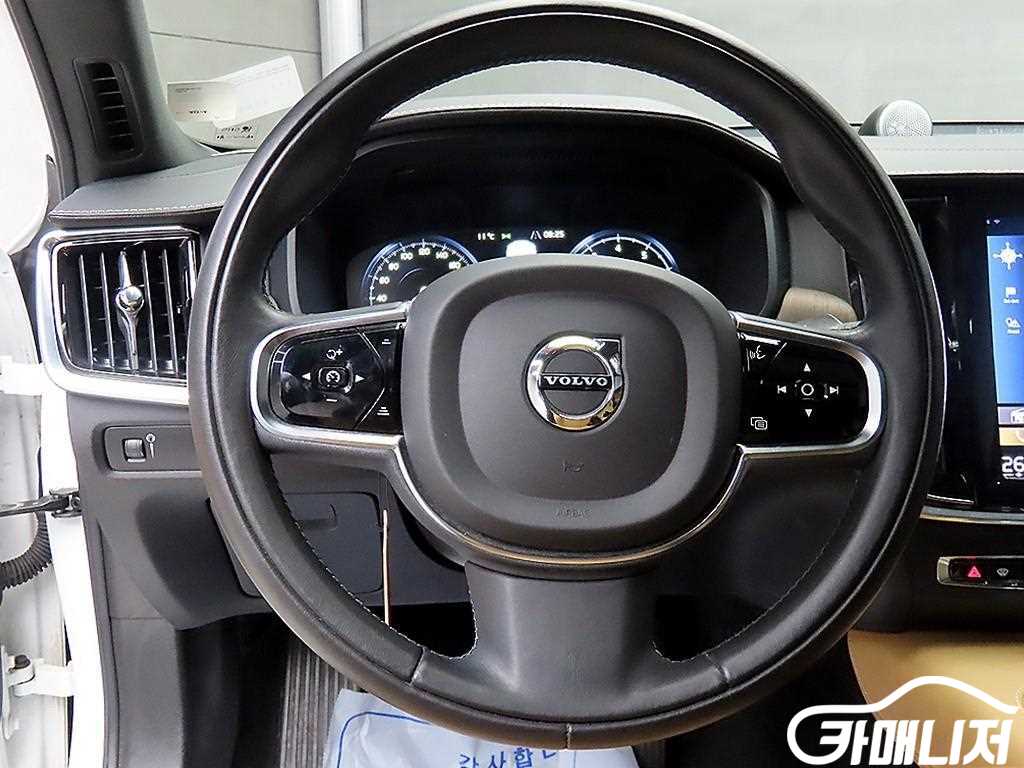 Volvo S90 B6 AWD Inscription thumbnail 9
